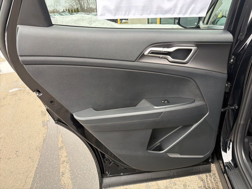 New 2026 Kia Sportage LX image 18