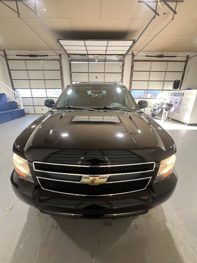 Used 2011 Chevrolet Suburban LT image 4