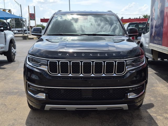 Used 2024 Jeep Wagoneer L Series II AWD/4WD image 2