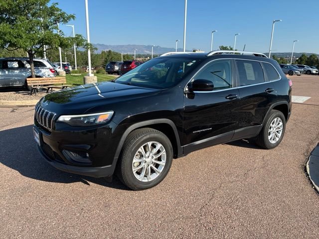 Used 2019 Jeep Cherokee Latitude w/ Popular Appearance Group AWD/4WD image 3