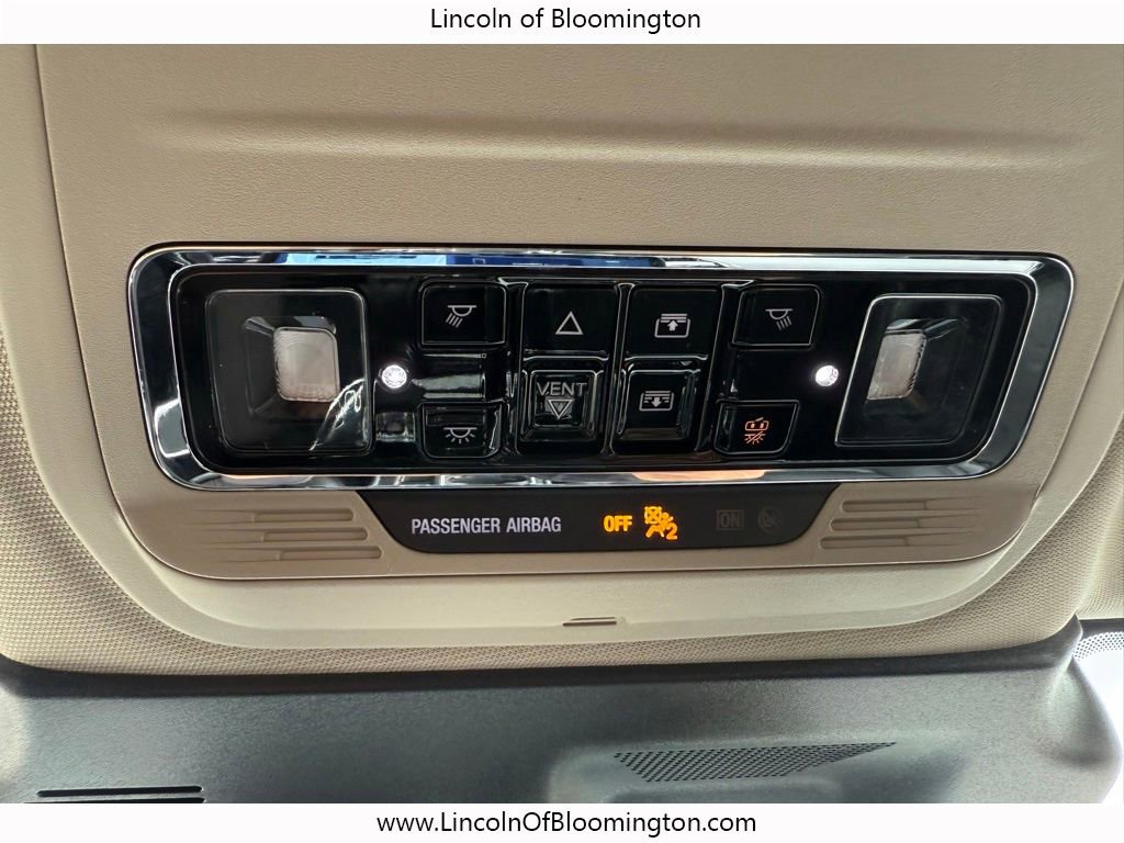 New 2025 Lincoln Corsair Reserve w/ Towing Package image 30