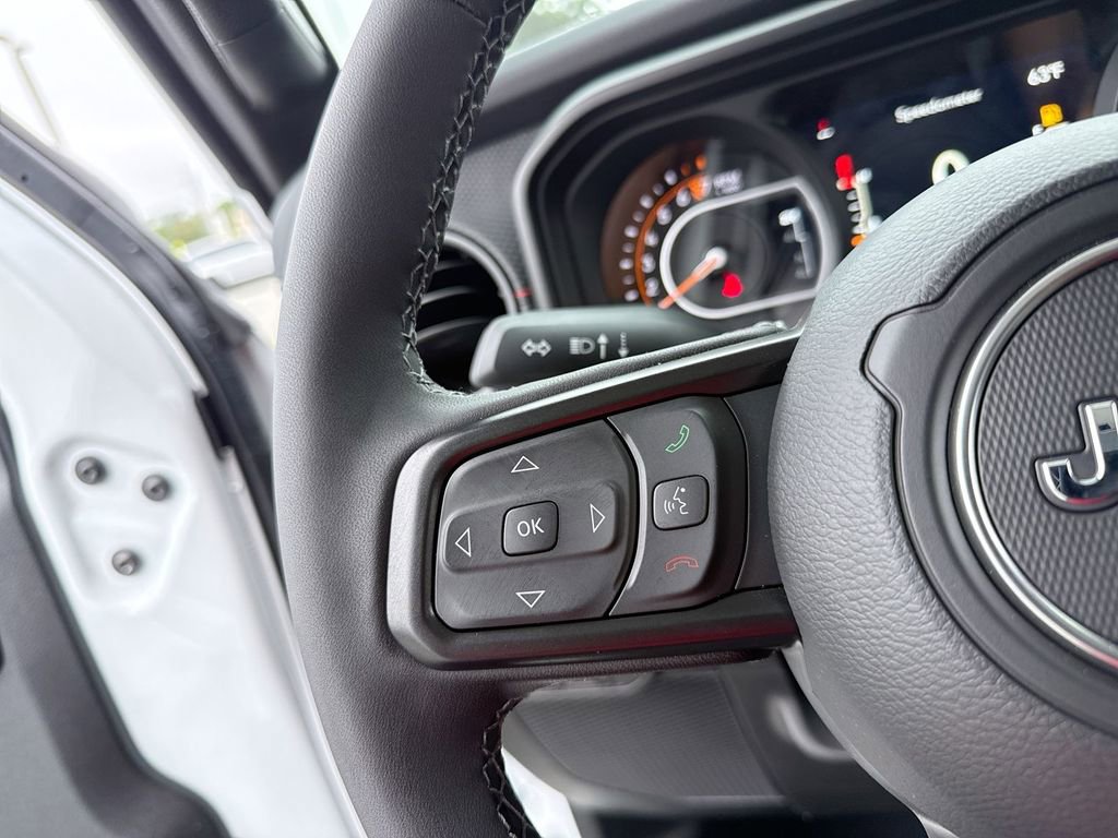 New 2026 Jeep Gladiator Rubicon AWD/4WD image 17