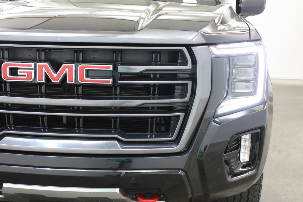 Used 2024 GMC Yukon AT4 AWD/4WD image 6
