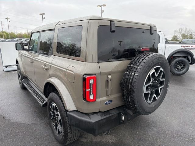 Used 2025 Ford Bronco Outer Banks image 4