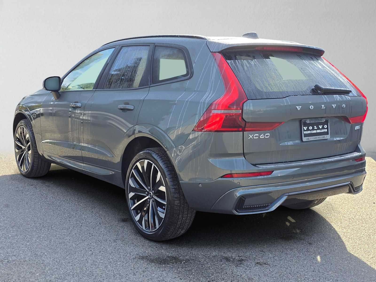 New 2027 Volvo XC60 B5 Ultra AWD/4WD image 5
