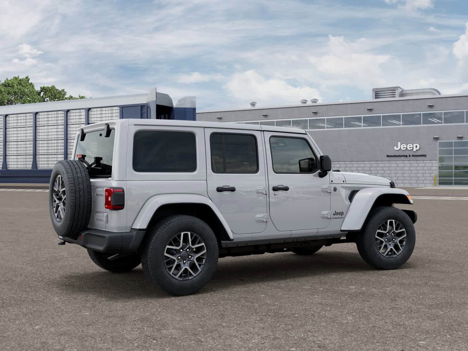 New 2025 Jeep Wrangler Unlimited Sahara w/ Technology Group AWD/4WD image 4