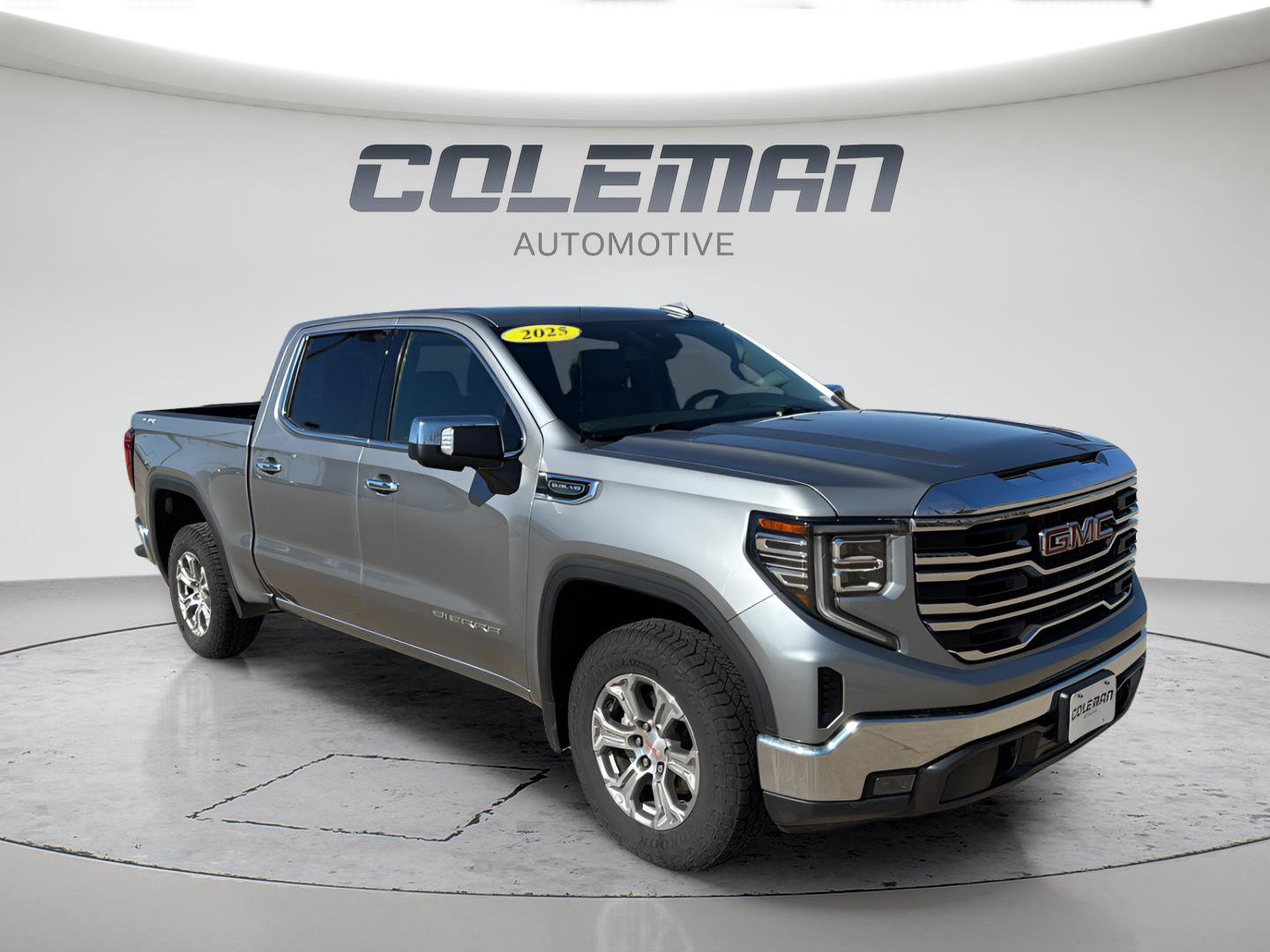 Used 2025 GMC Sierra 1500 SLT image 7