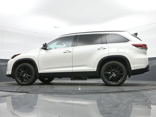 Used 2019 Toyota Highlander SE image 27