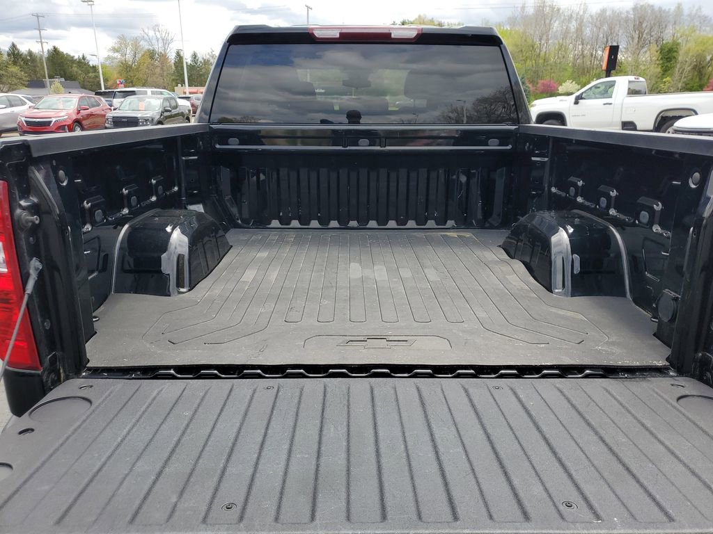 Used 2024 Chevrolet Silverado 1500 LT AWD/4WD image 28