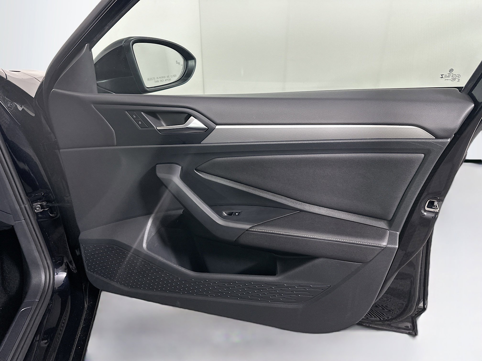 Used 2024 Volkswagen Jetta S image 32