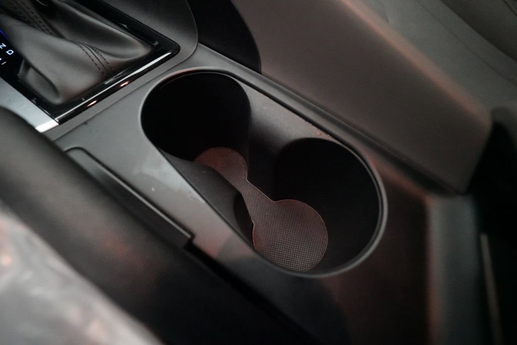 Used 2024 Hyundai Elantra SEL FWD image 16