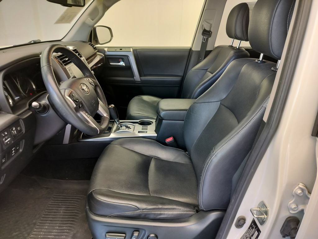 Used 2022 Toyota 4Runner Limited RWD image 6