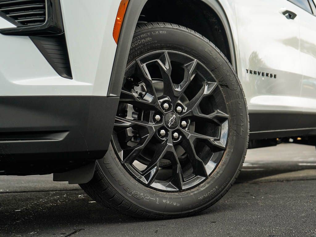 New 2026 Chevrolet Traverse LT w/ Midnight/Sport Edition image 6