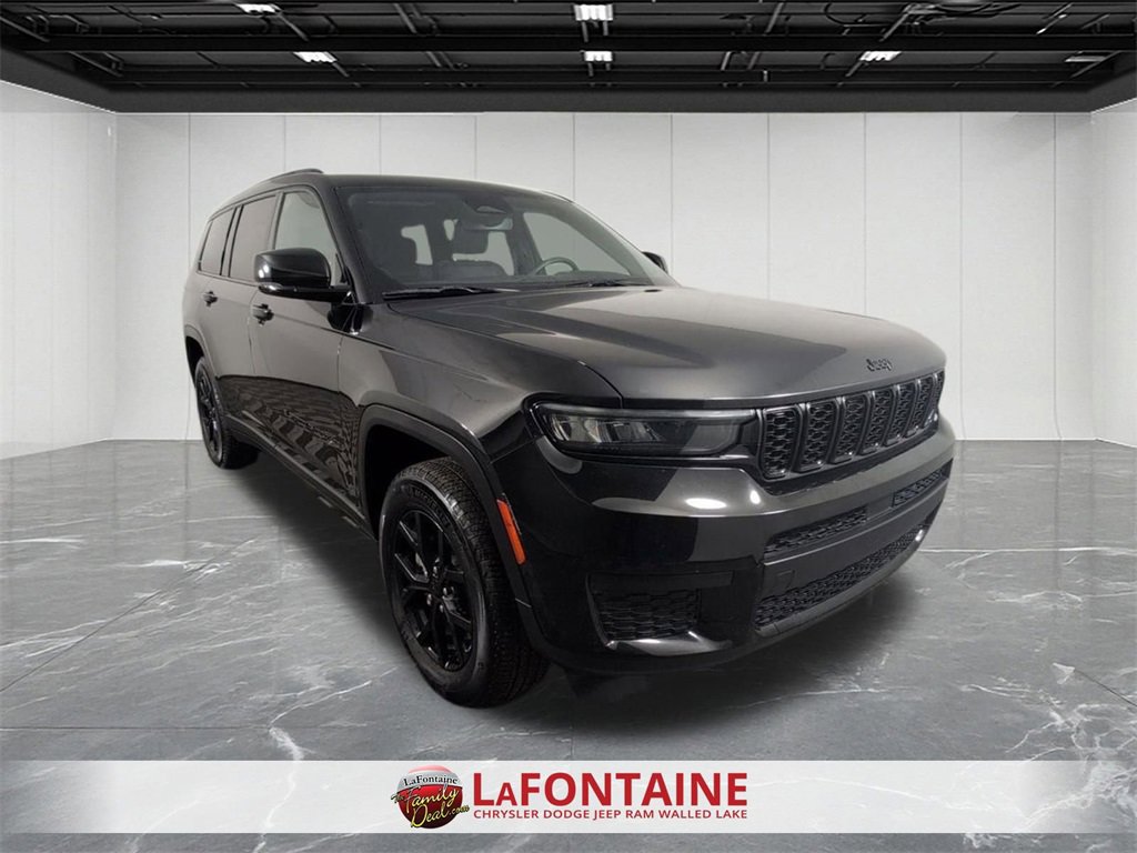 Certified 2024 Jeep Grand Cherokee L Laredo image 7