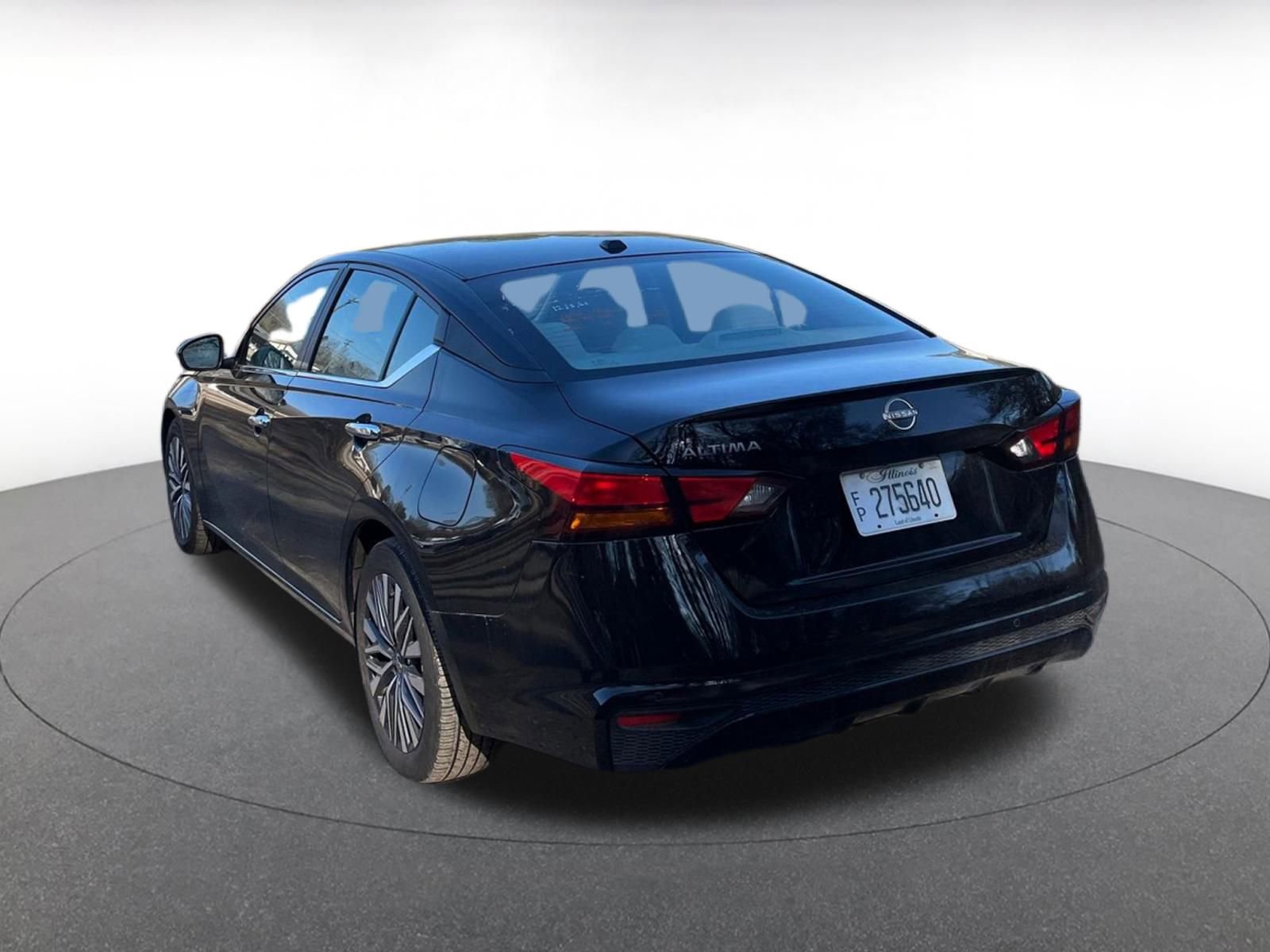 Used 2025 Nissan Altima 2.5 SV image 11