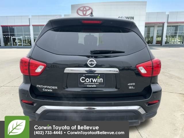 Used 2019 Nissan Pathfinder SL image 4