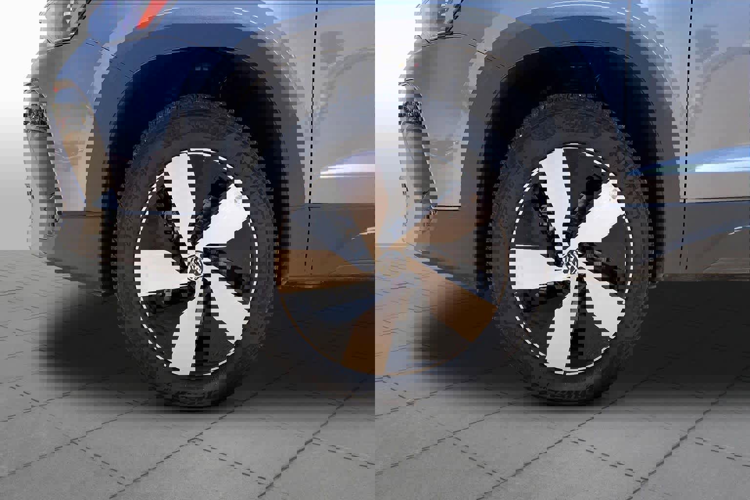 Used 2025 Volkswagen Taos S AWD/4WD image 11