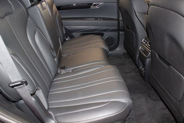 Used 2025 Genesis GV80 2.5T Standard image 12