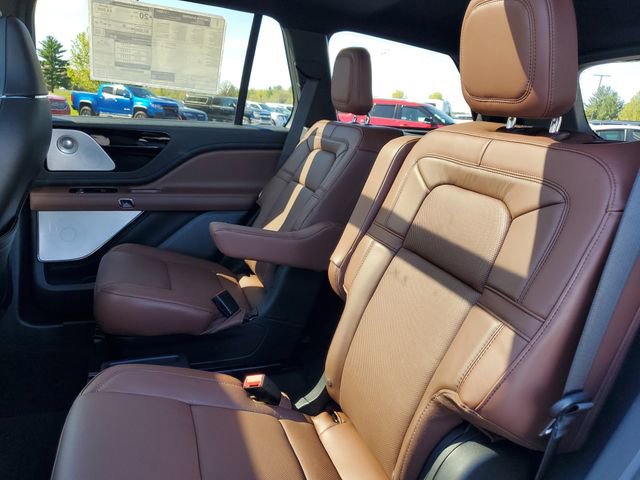 New 2026 Lincoln Aviator Reserve AWD/4WD image 32