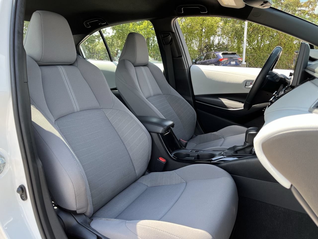 Used 2024 Toyota Corolla SE FWD image 24