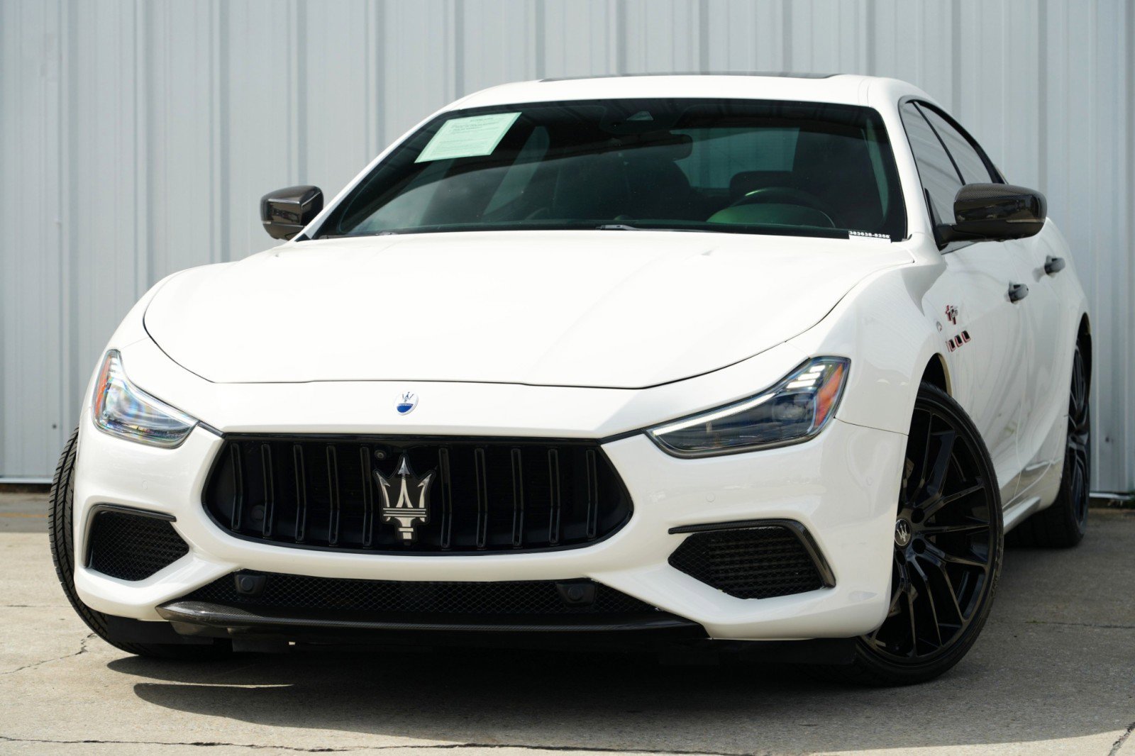 Used 2022 Maserati Ghibli Trofeo image 3