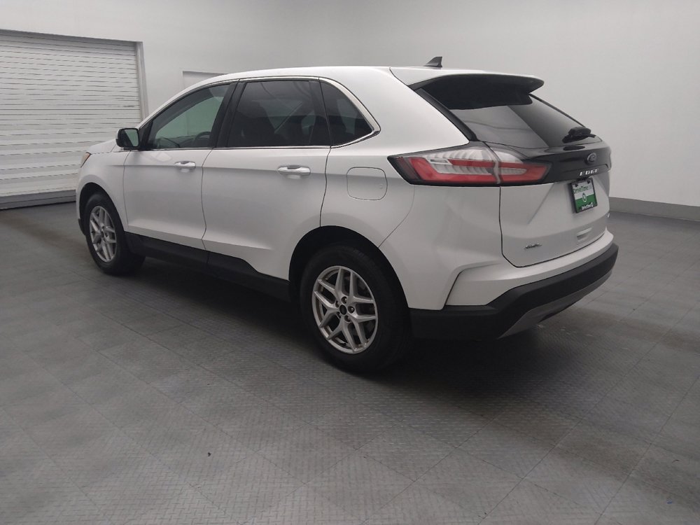 Used 2023 Ford Edge SEL image 3