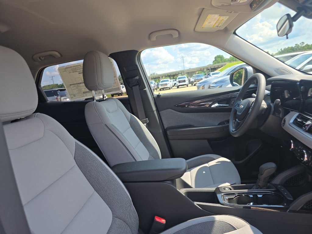 New 2026 Chevrolet TrailBlazer LT w/ Driver Confidence Package FWD image 14