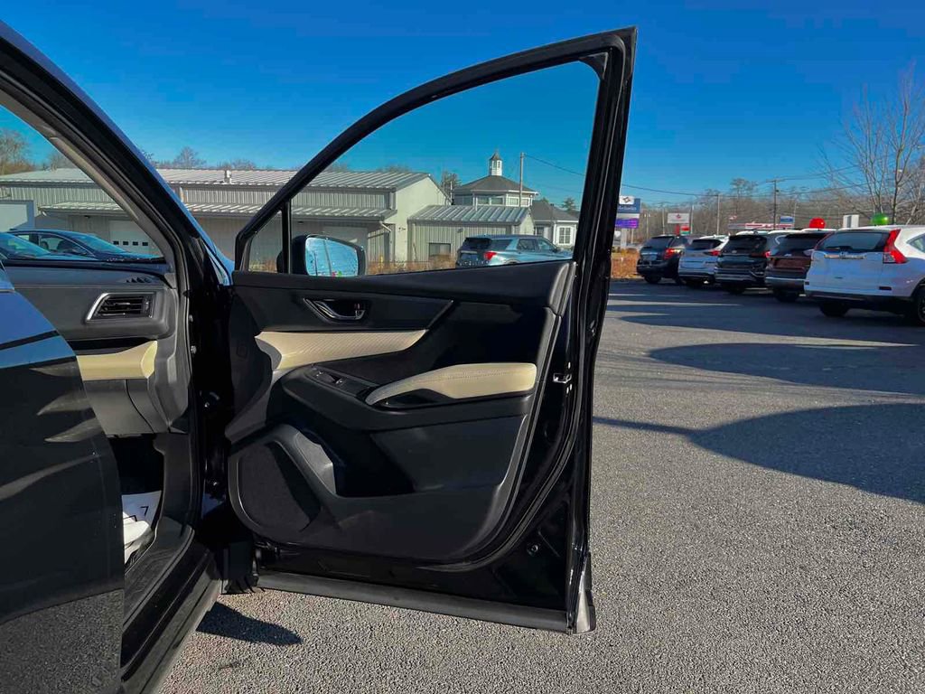 Used 2022 Subaru Ascent Premium w/ Convenience Package image 19