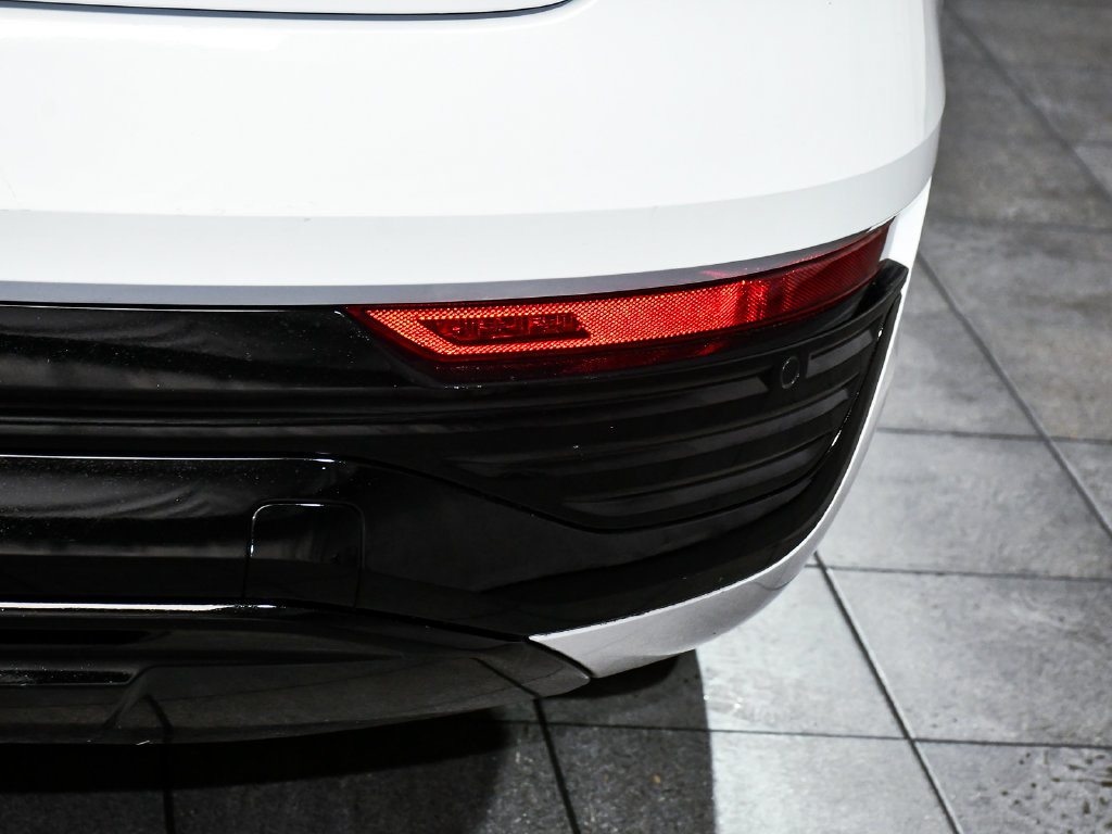 Used 2024 Audi Q8 e-tron Premium AWD/4WD image 79