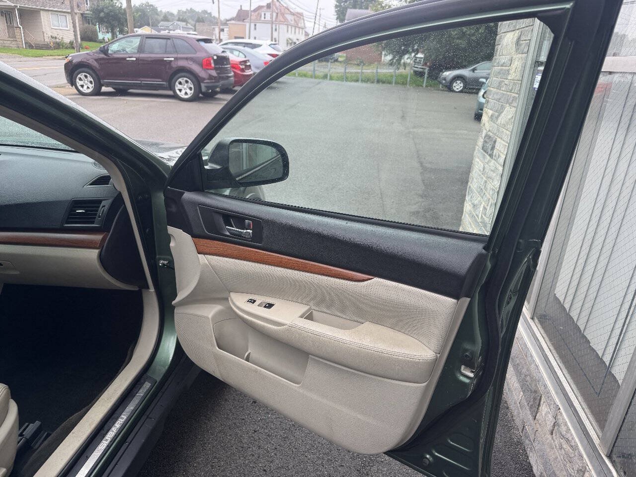 Used 2014 Subaru Outback 2.5i Limited AWD/4WD image 24