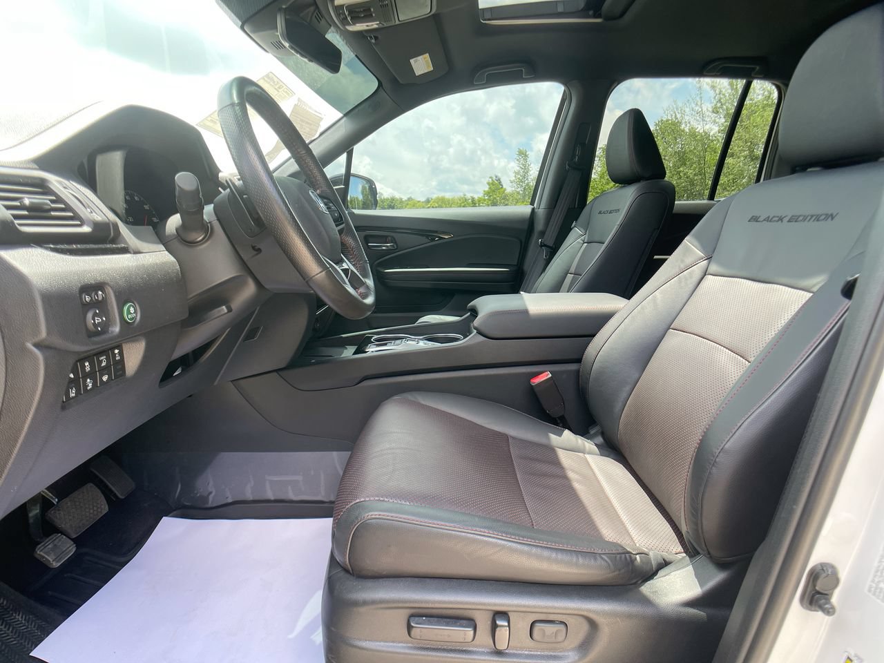 Certified 2025 Honda Ridgeline Black Edition image 12