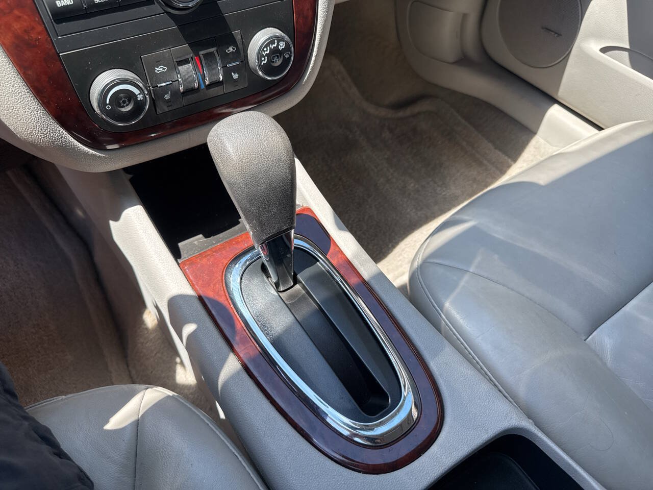 Used 2006 Chevrolet Impala SS FWD image 21