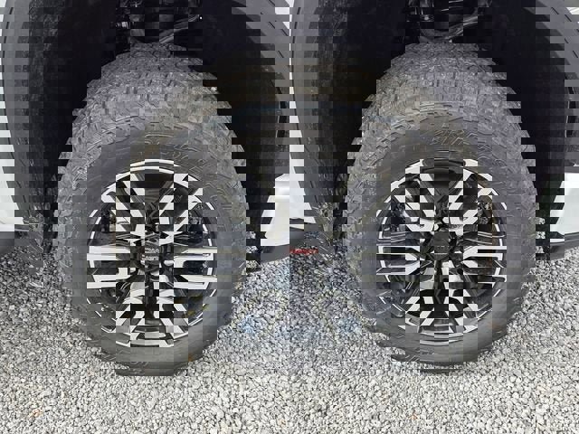 New 2026 GMC Sierra 1500 AT4 w/ Technology Package image 16