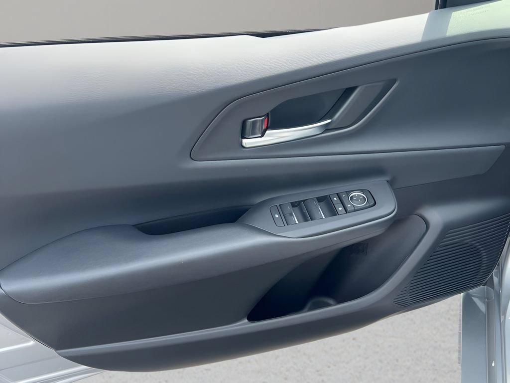 New 2026 Toyota Prius Plug-In Hybrid FWD image 9