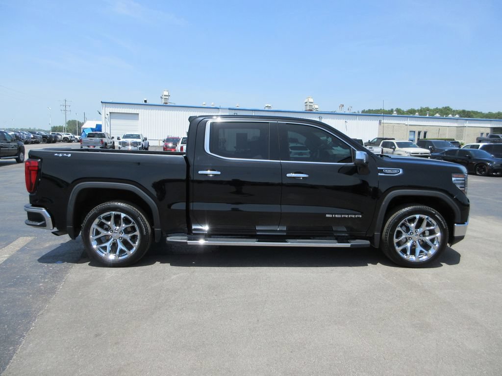 Certified 2023 GMC Sierra 1500 SLT w/ SLT Premium Package AWD/4WD image 5