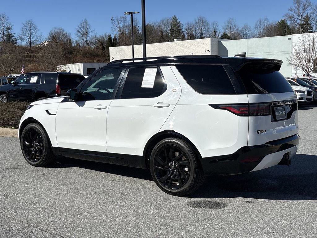 Used 2023 Land Rover Discovery S R-Dynamic image 7