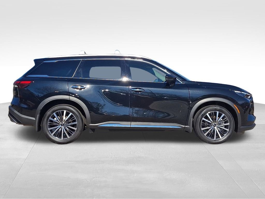 Used 2025 INFINITI QX60 Sensory w/ Vision Package image 7
