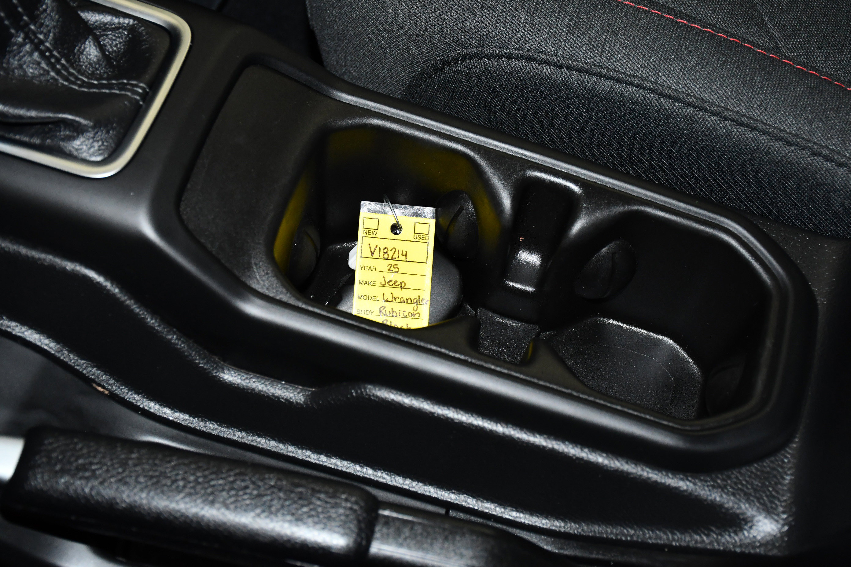 Used 2025 Jeep Wrangler Unlimited Rubicon image 24