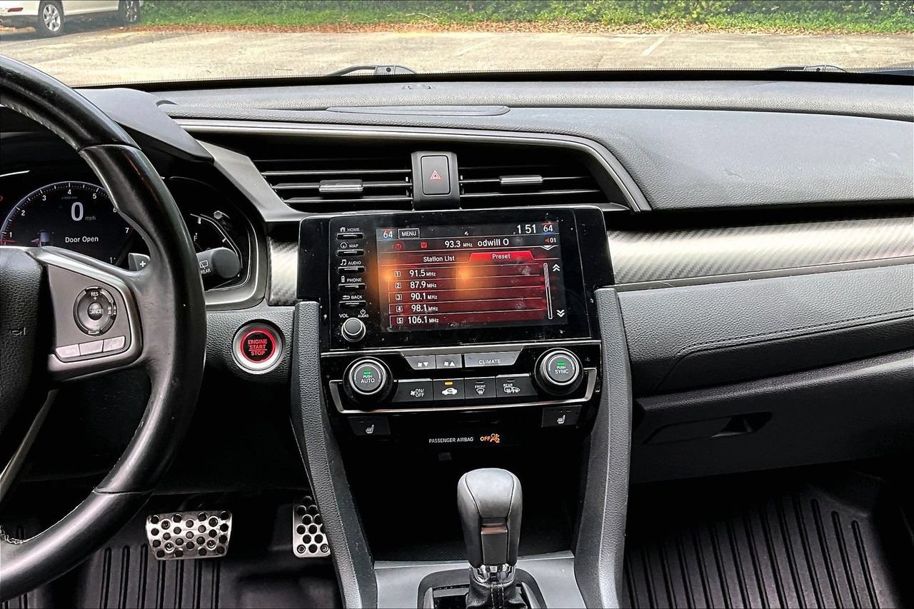 Used 2019 Honda Civic Sport Touring image 9