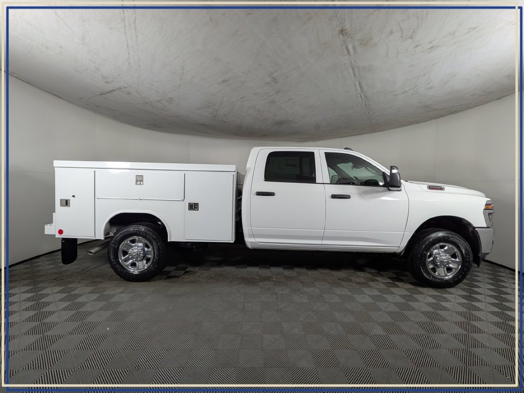 New 2026 RAM 2500 Tradesman w/ Chrome Appearance Group AWD/4WD image 6