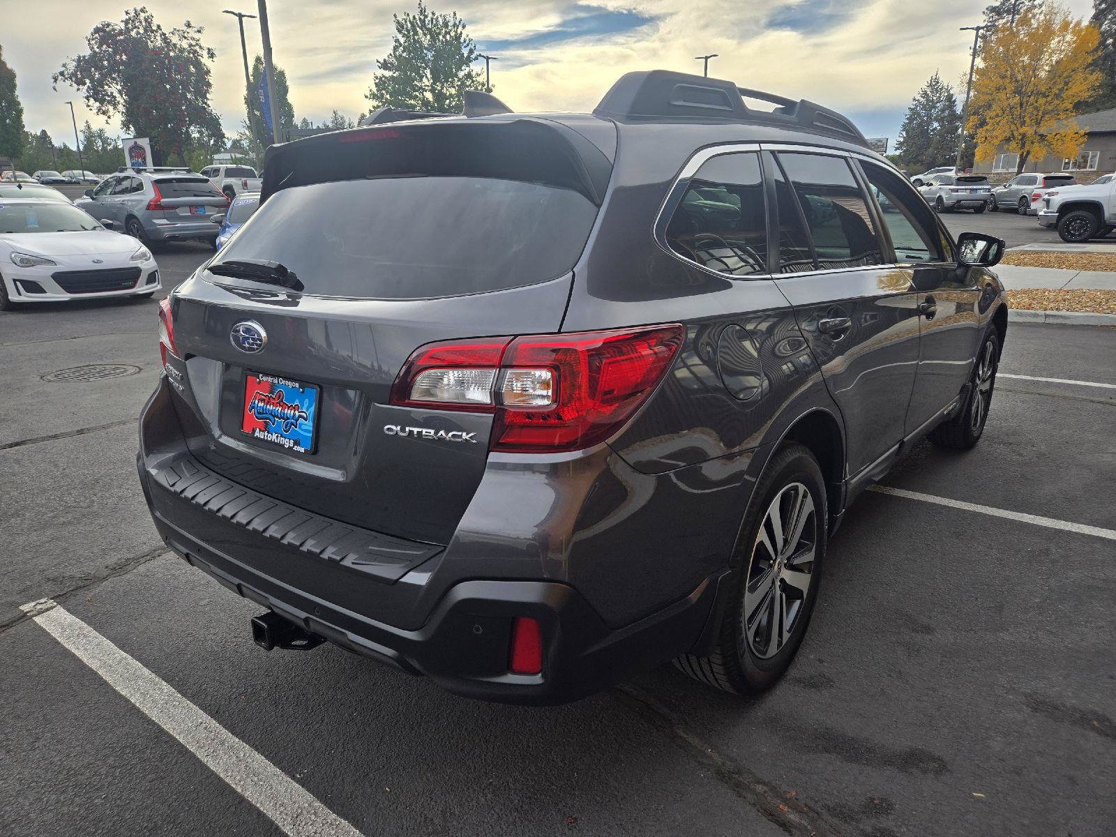 Used 2019 Subaru Outback 2.5i Limited w/ Popular Package #2 AWD/4WD image 5