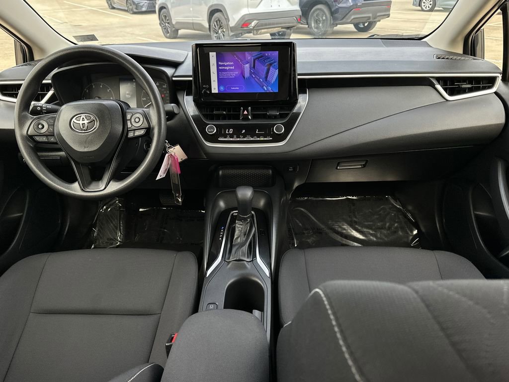 Used 2023 Toyota Corolla LE image 10