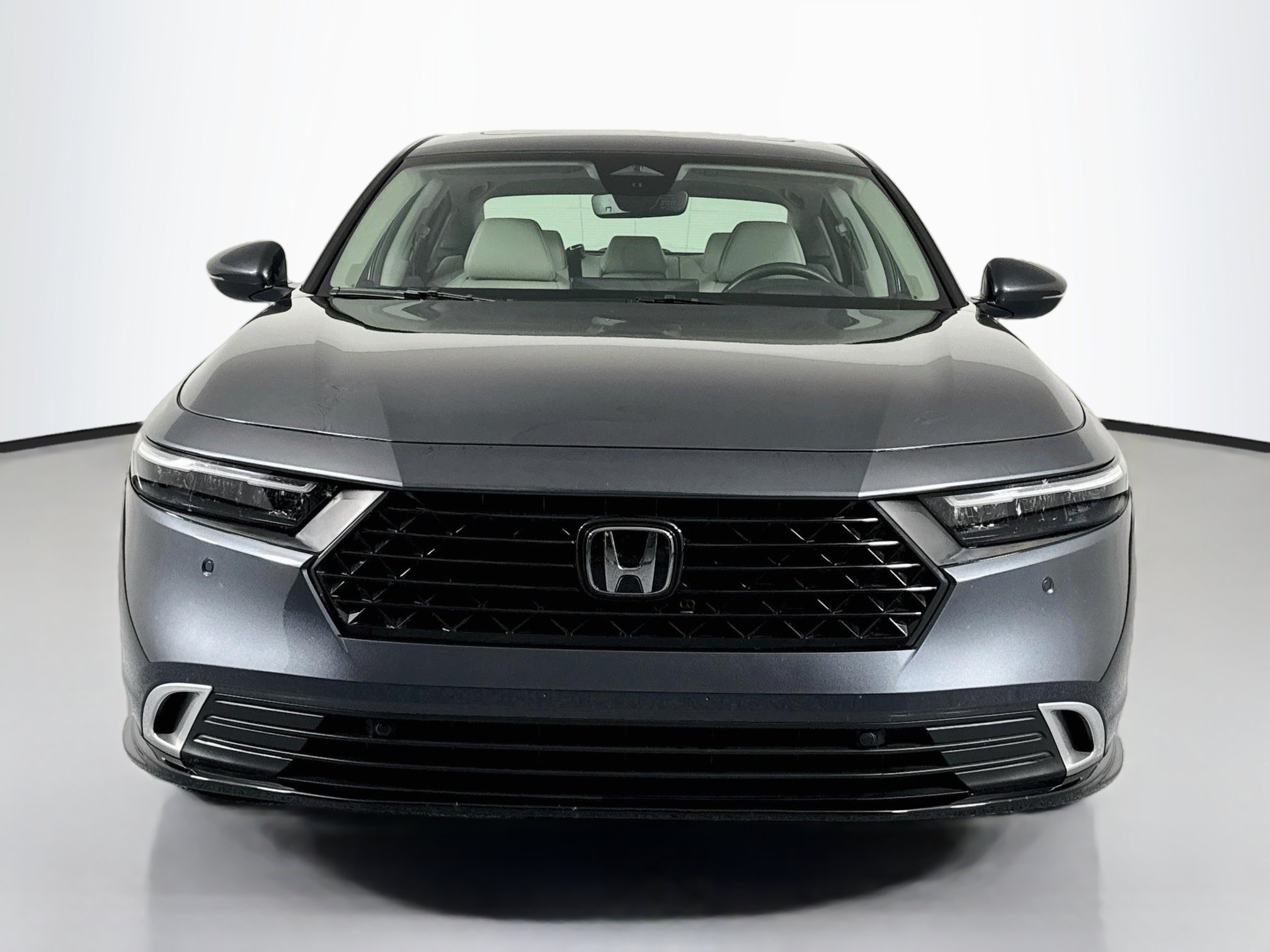 Certified 2025 Honda Accord Touring image 2