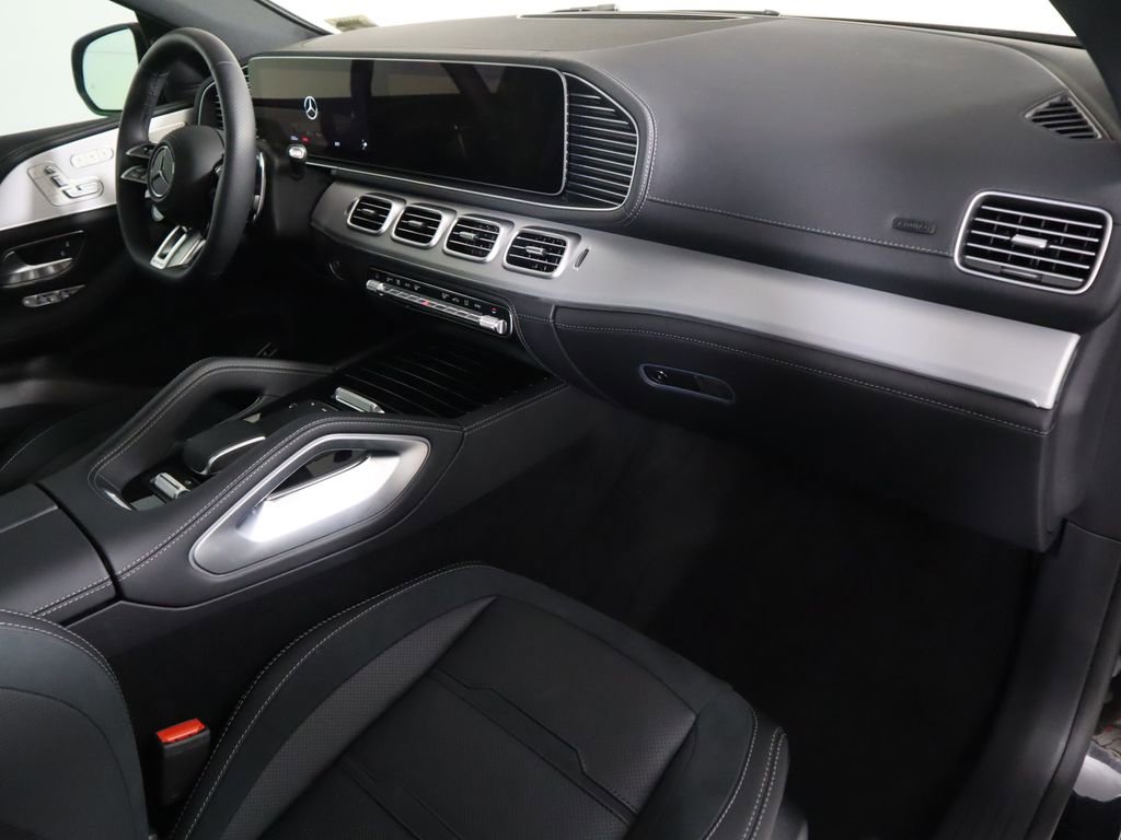 New 2026 Mercedes-Benz GLE 53 AMG 4MATIC Coupe image 19