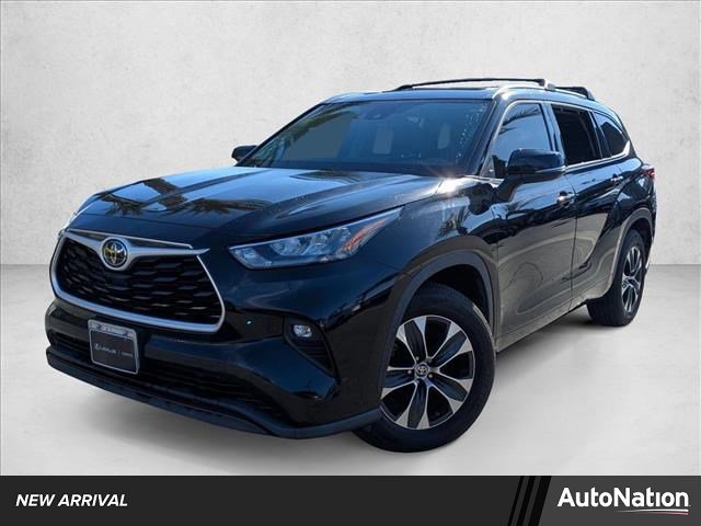 Used 2020 Toyota Highlander XLE image 1
