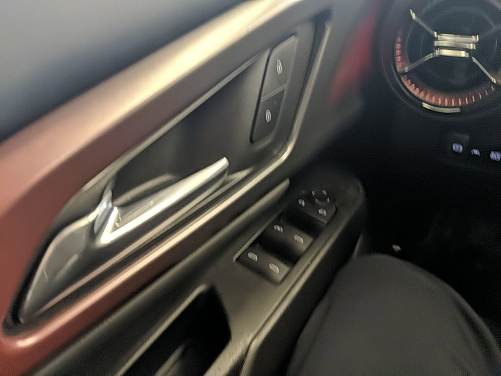 Used 2024 Chevrolet Equinox EV RS image 26