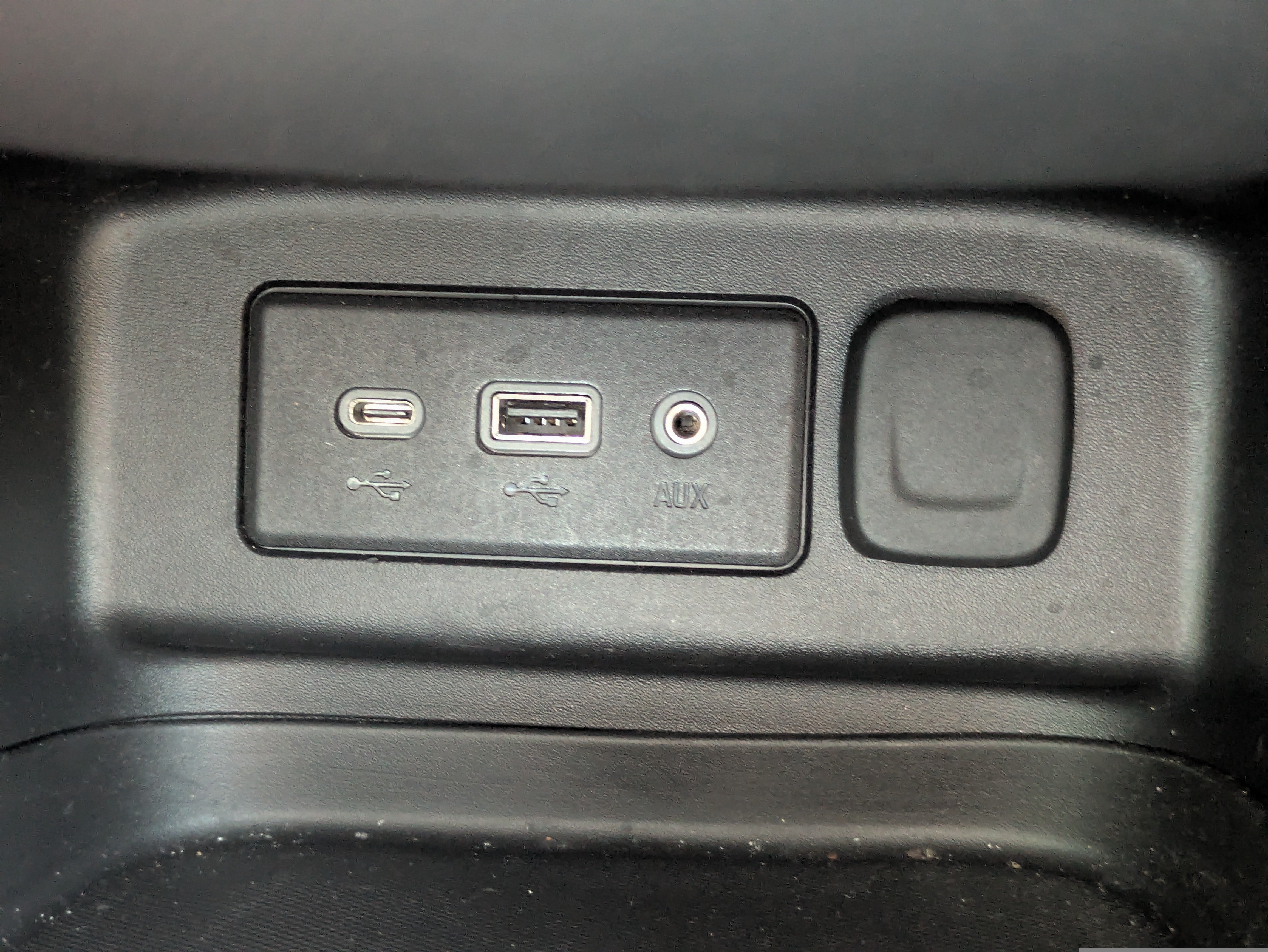 Used 2021 Chevrolet Equinox LT FWD image 26