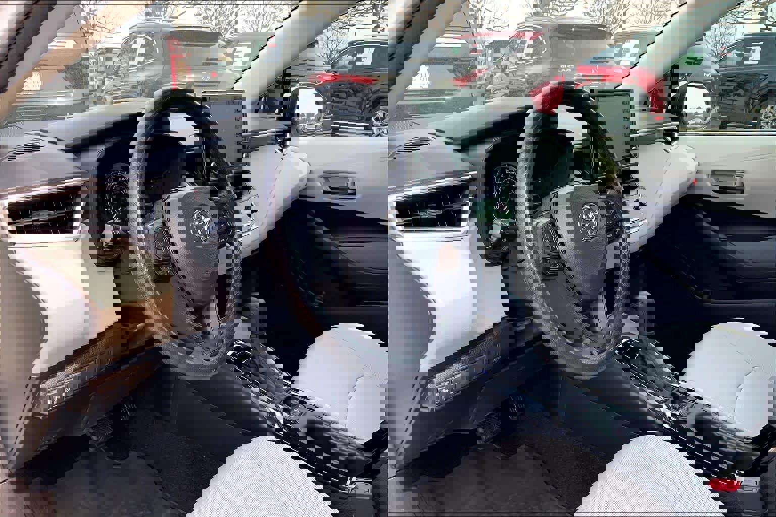 Used 2022 Toyota Corolla LE image 17