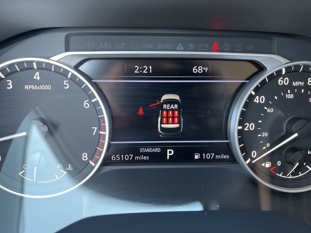 Used 2024 Nissan Pathfinder SL w/ Black Appearance Package image 23