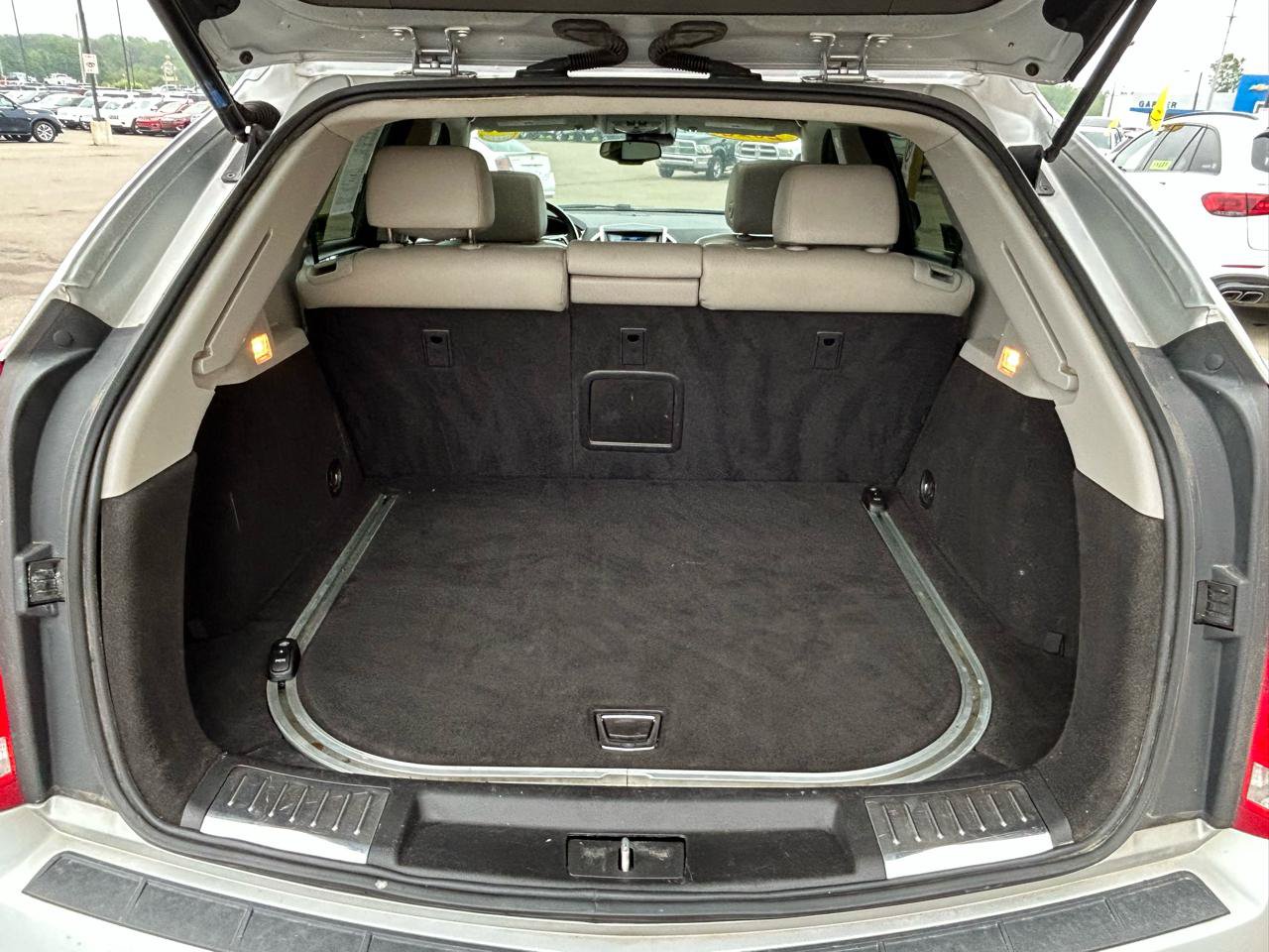 Used 2015 Cadillac SRX Premium w/ Driver Assist Package AWD/4WD image 17